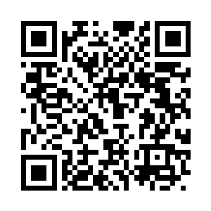 彭乐风刚才趴过的地方就落了好几炮弹二维码生成