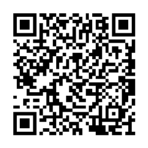 往往是在一种比较原始和简陋的方式中摸索出来二维码生成