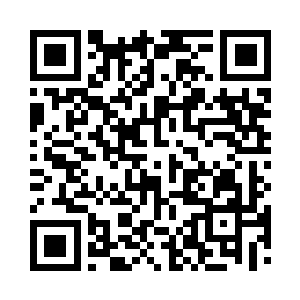 往皇帝光溜溜的肩上淋撒飘满了花瓣的热水二维码生成