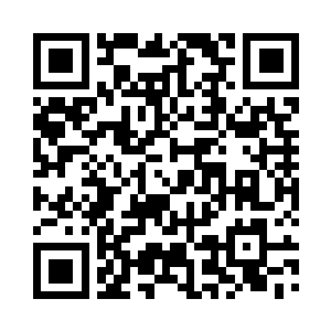 径直在彭飞给自己留的位置上坐了下来二维码生成