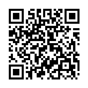 很不屑地帮她扒拉一下礼服肩膀上的绣花二维码生成