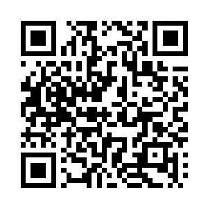 很可能在常雨泽掏枪之前她就已经在偷偷拍摄二维码生成