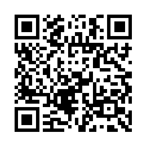 很多人都伸长了头看军用码头区的旗舰二维码生成