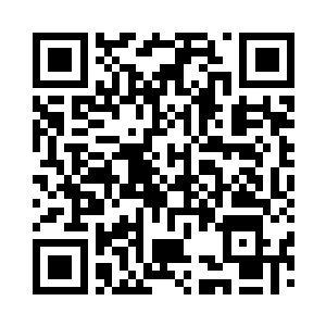 很多人面色惨白的看着倒在他们间的人二维码生成