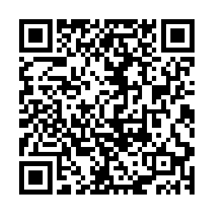 很多茅山别院的弟子身上都挂着华锐集团保安部副部长的职务二维码生成