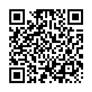 很快他拿出了绳子便是开始试着下降下去二维码生成