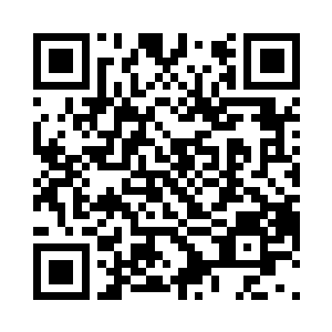 很快便来到了一条兜售各种资源的街道二维码生成