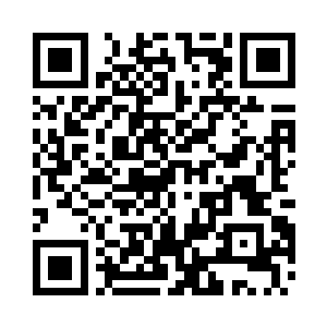 很快便见几尾锦鲤在鱼池里甩着尾巴抢食二维码生成