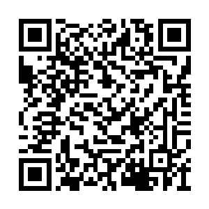 很快又见一员川军将领舞着一柄大斧头冲杀出来二维码生成