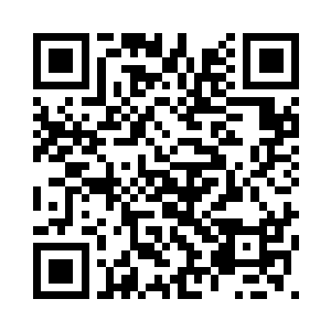 很快就发现了掉落在地面上的鲜血二维码生成