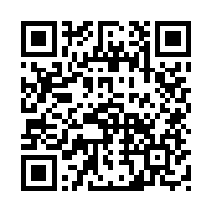 很快有鲜血从他的指缝中渗了出来二维码生成