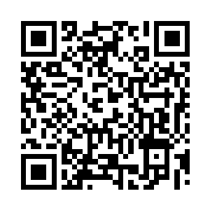 很明显是借助下方的兽王尸体生长而成二维码生成