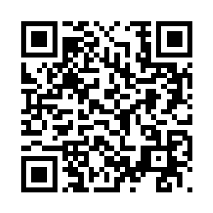 很轻松的将穿着婚纱的叶海凝扛在了肩膀二维码生成