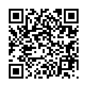 微一停顿便朝梓箐逃走方向追了过去二维码生成