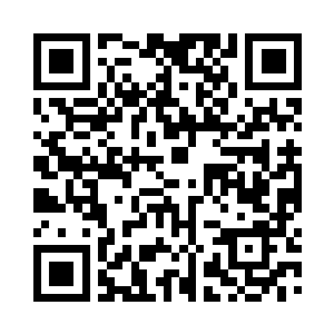 微微前倾的身体让那道乳沟也变得清晰起来二维码生成