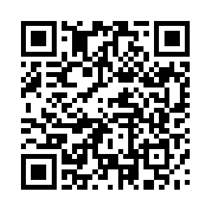 微微皱起了眉头上下打量了一眼许紫烟二维码生成