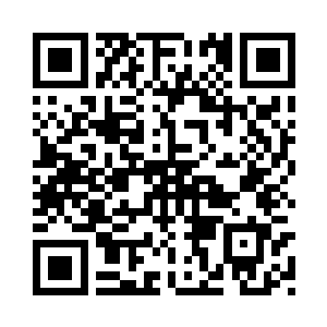 德尔很风骚的比划了一个枪的手势二维码生成