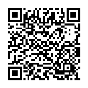 心头就是一揪――这证明对方还有奥援在不远处二维码生成