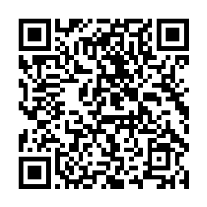 必须要按照空间裂缝的规则寻找到开口才能够进入的二维码生成
