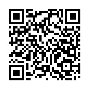 忽然从宽大的袍子下面掏出一叠黄褐色二维码生成