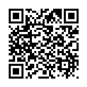 忽然几个仙修从西边海域往这里飞来二维码生成