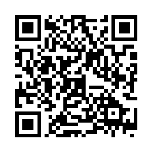 忽然感觉一个凉凉的东西贴在了自己的小腿上二维码生成