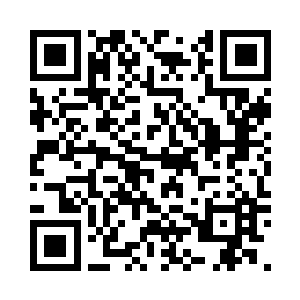 忽然间把手放在了我的身上摸了几下二维码生成