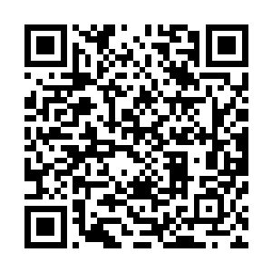 怎么可能愿意屈居在一个小小的报刊杂志社里去做摄影编辑二维码生成