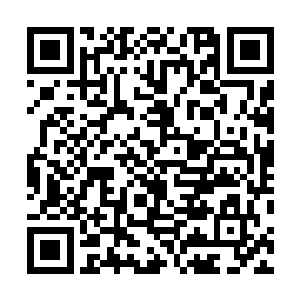 思绪渐渐被带回了那些此生都令他难忘的刻骨回忆里……二维码生成