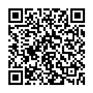 急忙开启了鲲鹏眼向着站在角落里面的那个仙皇望去二维码生成
