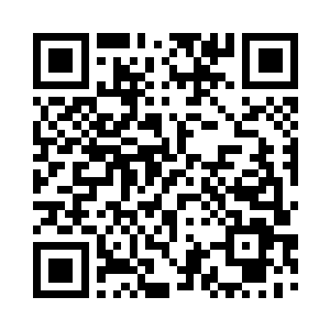 急速逼近的夏云杰再次喷出一口精血二维码生成