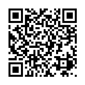 总是在对方憨笨的笑呵呵中化作无形二维码生成