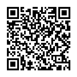 总有一些眼红的同行和凌宵天的脑残粉到店里想来寻衅滋事二维码生成