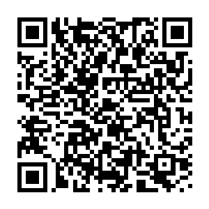 恍惚之间就让人想起三十年前摇滚第一次冲击传统音乐市场的景象二维码生成