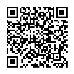 恐怕还得要有一匹跋山涉水如踏平地的绝世神驹才可以二维码生成