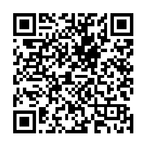 恐怕追击他的骑士也不可能再认出来这个人就是张铁张穆神二维码生成