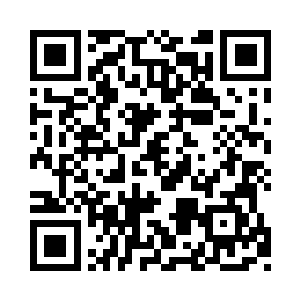 恐怖的雷电直接将下方的众人全都笼罩了起来二维码生成