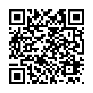 恨不得一巴掌拍死眼前这虚伪的家伙二维码生成