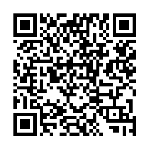 恨不得将之前在金晓晓那边受的委屈都算到周曼云的头上二维码生成