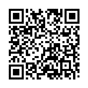 恭恭敬敬的朝着萧韵儿和凌风行了一礼二维码生成