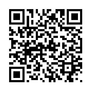 恰似戴上了一副既华丽又诡异的手套二维码生成