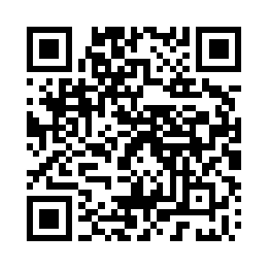 恰好有一道光柱砸在皇城门口的老人头顶二维码生成