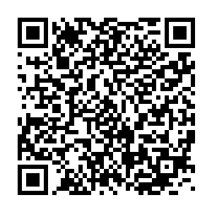 恶心而粘稠的味道让她喝完以后忍不住吐出小舌头不停的拿手扇着二维码生成