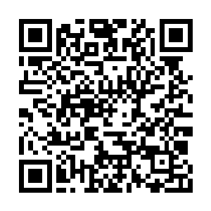 悬停的直升机得到亚尔莫连科一声离场指令以后二维码生成