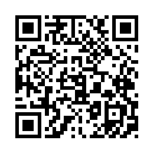 悬浮在空中的那些人看着天空中的血雨二维码生成