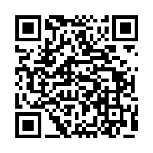 悬浮在空中的9个太阳也在柔和的力量下二维码生成