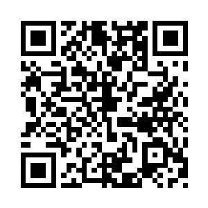 情不自禁地将白静头上的斗笠给取了下来二维码生成