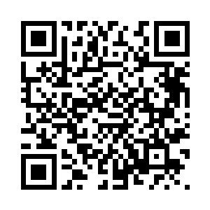 惜雨与墨颜二人也是一脸悠闲的坐在包厢之中二维码生成