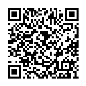 想当然地认为……封不觉是避开了任不凡的攻击二维码生成