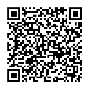 想必这两人正在无边无际的网络上展开了一场肉眼看不见的生死搏杀二维码生成